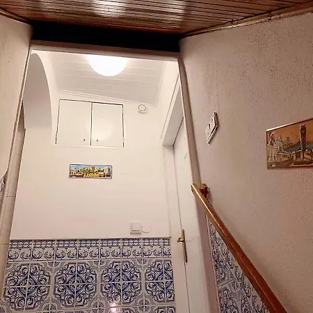 Tram & Fado Memory House — Under The St. George's Castle Apartmán *