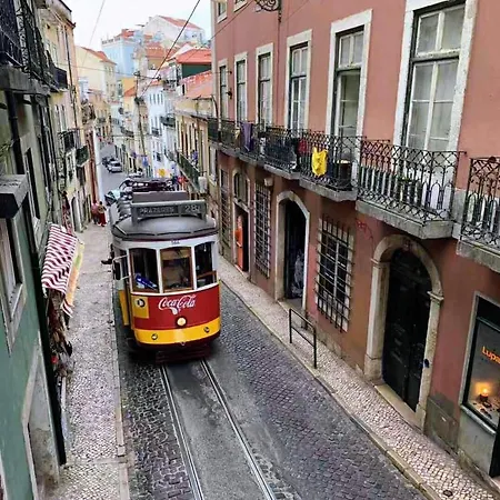Apartment Tram & Fado Memory House — Under The St. George's Castle Lisbon